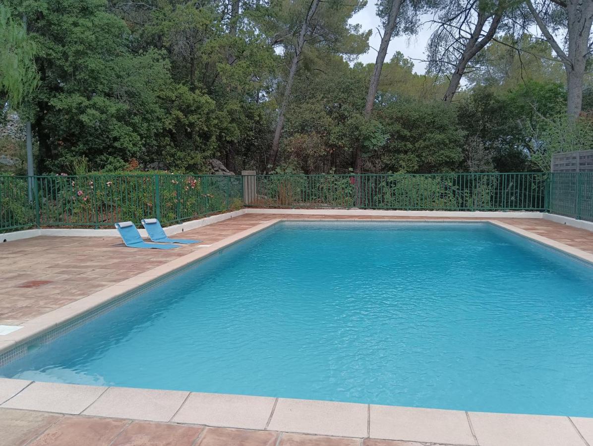 Petite Maison Au Calme - Piscine En Copropriete, Terrasse, Mer, Clim Vallauris Εξωτερικό φωτογραφία