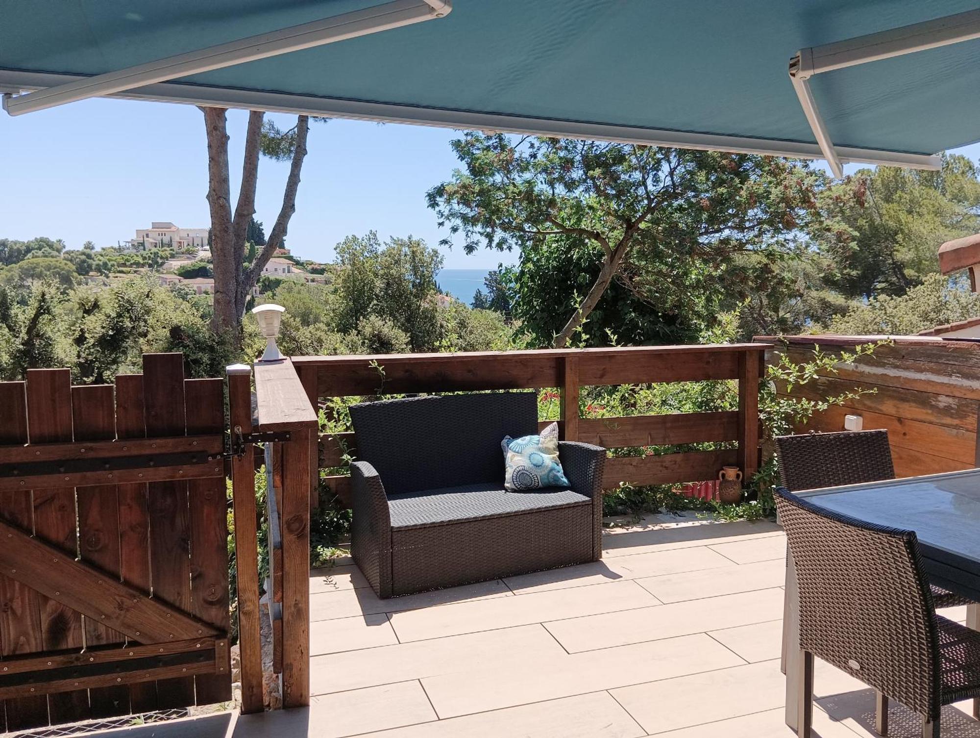 Petite Maison Au Calme - Piscine En Copropriete, Terrasse, Mer, Clim Vallauris Εξωτερικό φωτογραφία